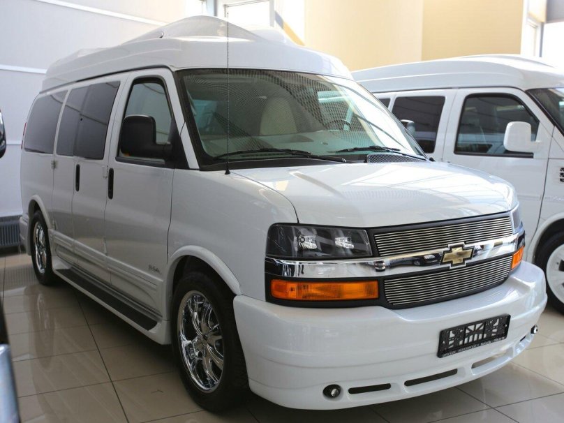 GMC Savana Chevrolet Express
