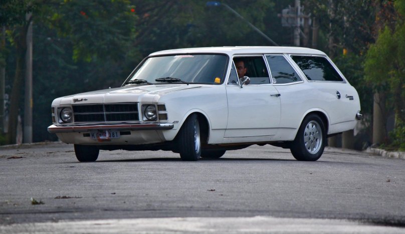 Chevrolet Caravan ss6