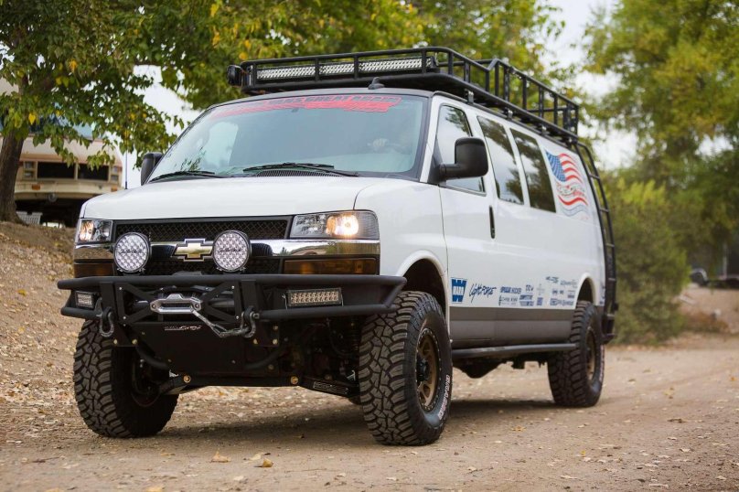 Chevrolet Express 3500 off Road