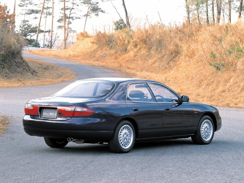 Mazda Efini MS-8, 1992