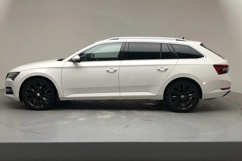 Skoda Superb 2022 универсал