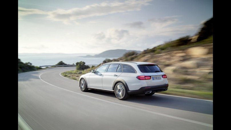 Mercedes Benz e class универсал 2021