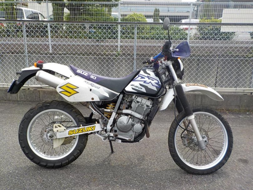 Сузуки dr250r
