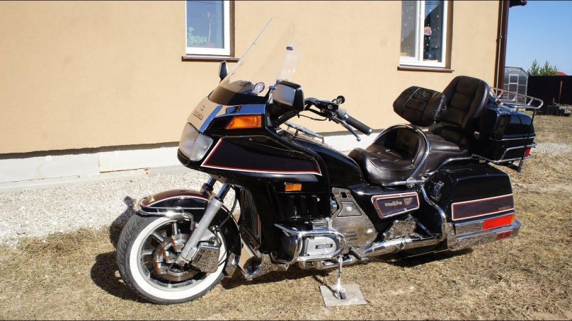 Gold Wing 1200