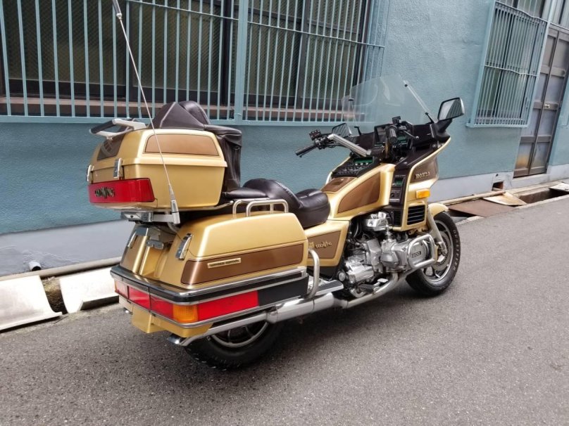 Хонда Голд Винг 1200