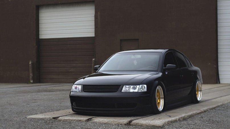 Volkswagen Passat b5 stance