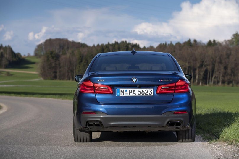 BMW m550i XDRIVE