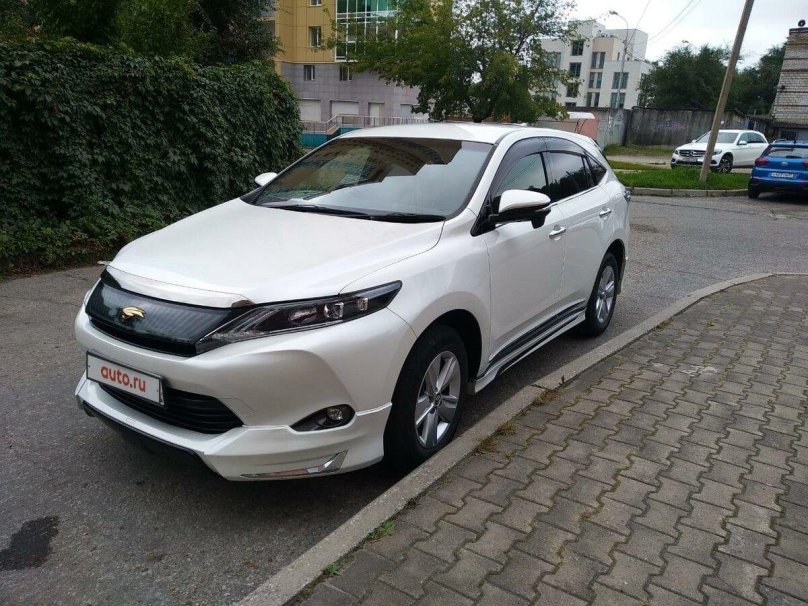 Тойота Харриер белый 2015