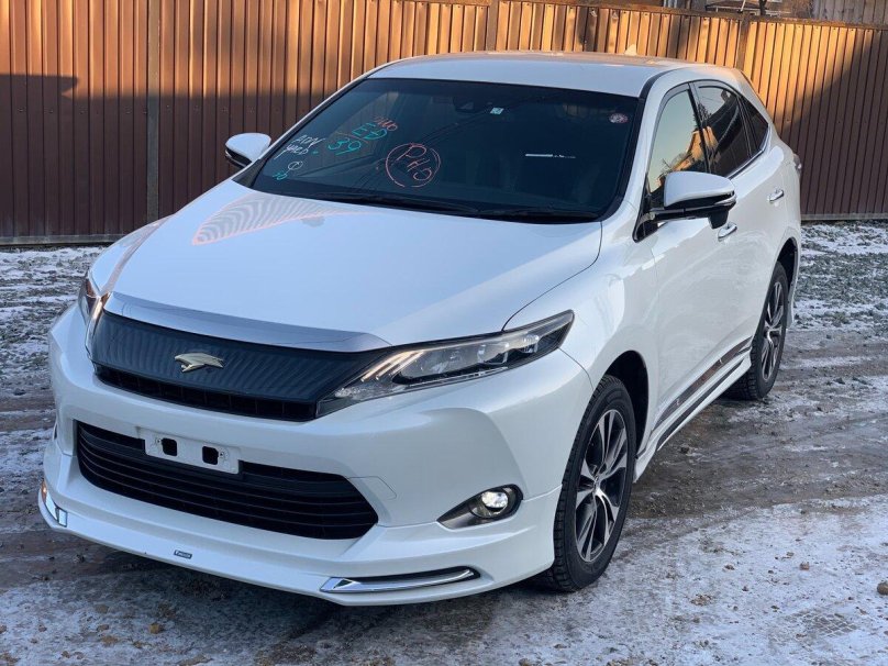 Тойота Харриер белый 2015