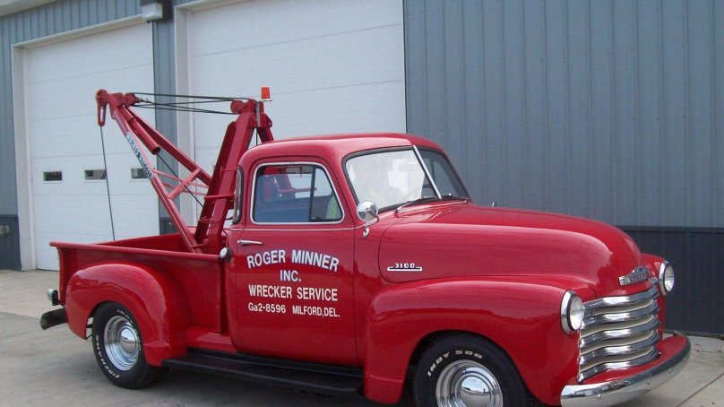 Chevrolet 3100 Tow Truck