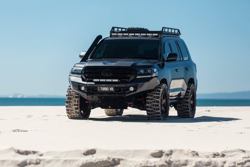 Toyota Land Cruiser 200 Offroad Tuning