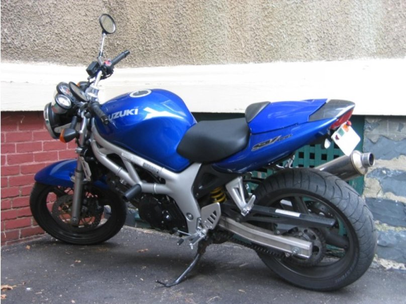 Suzuki SV 400
