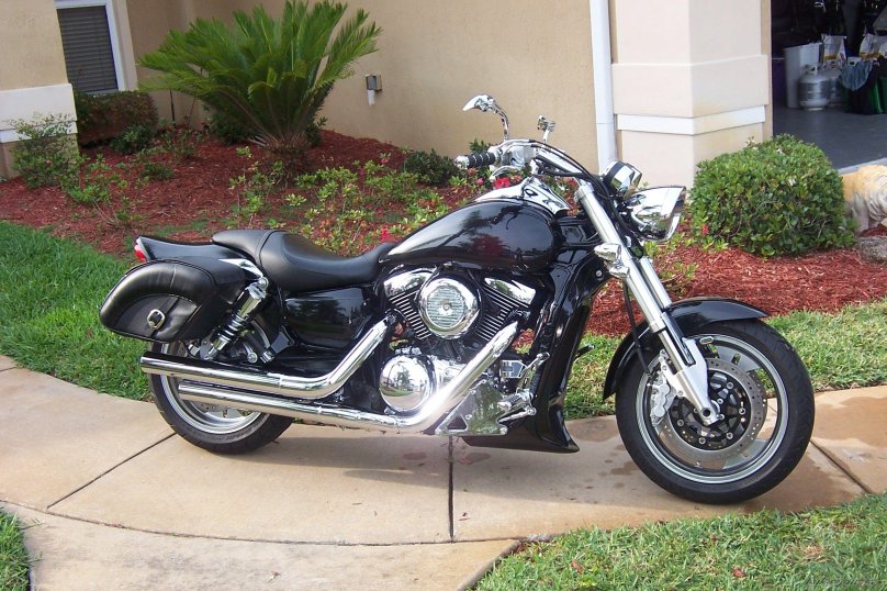 Сузуки интрудер 1600