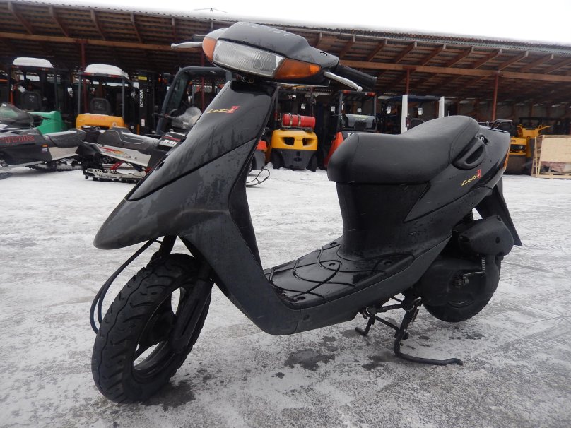 Скутер Suzuki Lets 2