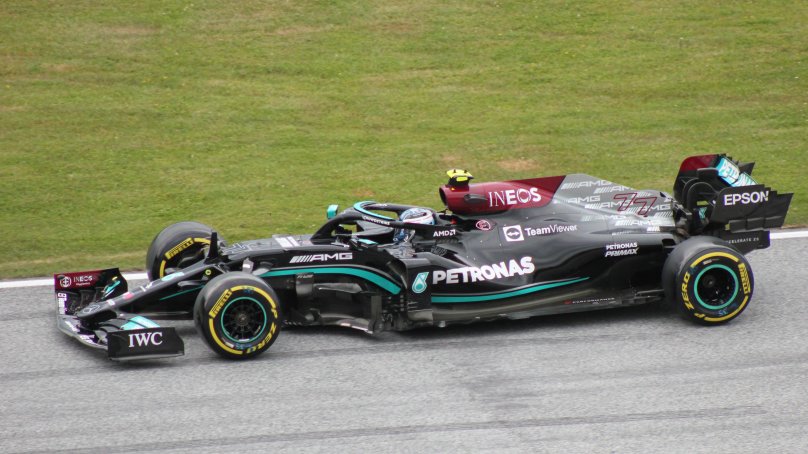 Mersedes AMG f1 w12 Perfomance