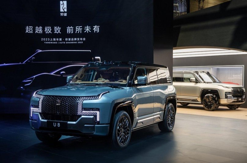 Китайский внедорожник BYD u8