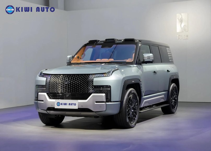 Машина Yangwang u8