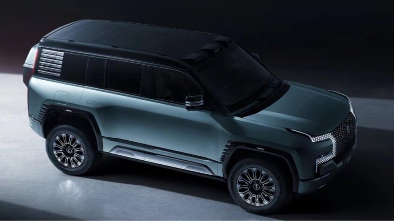 Китайский внедорожник BYD u8