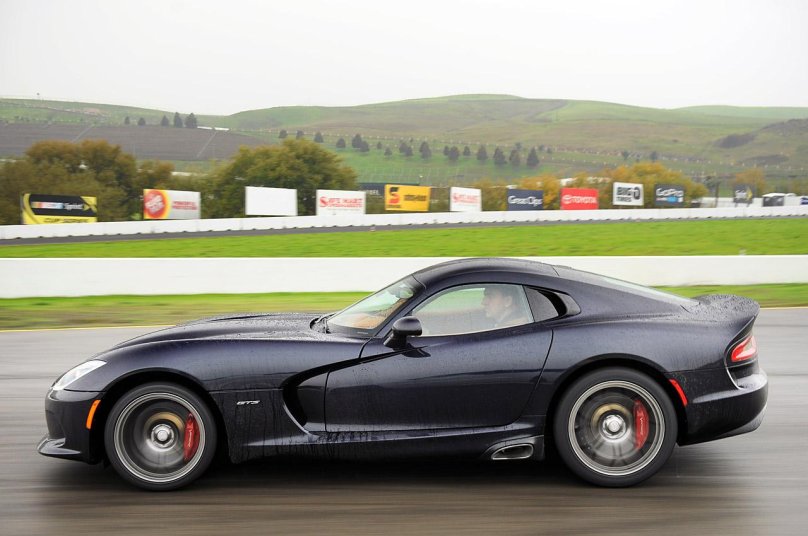 Додж Вайпер 2013