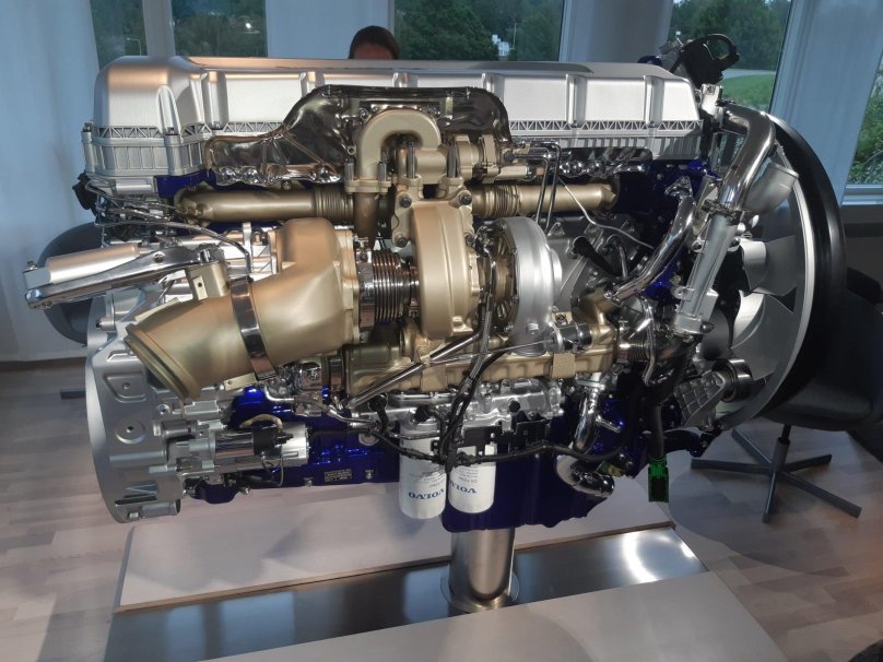 Турбокомпаундный двигатель