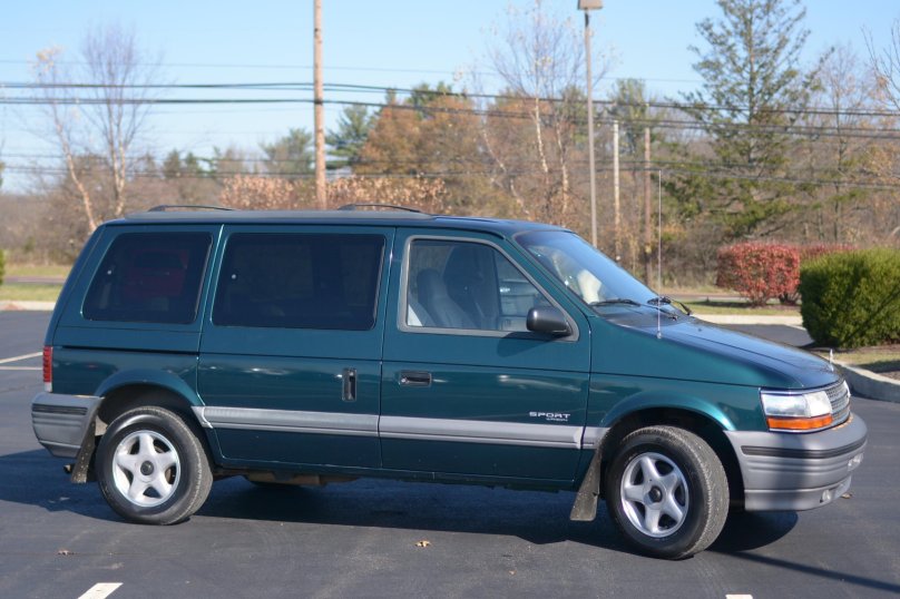 Plymouth Voyager 1994