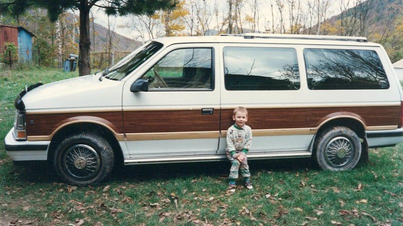 Plymouth Voyager 1 поколение