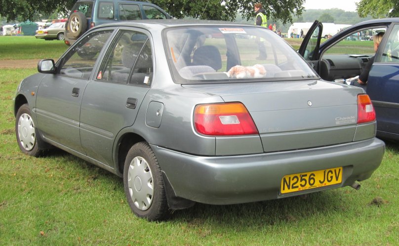 Daihatsu Charade g200