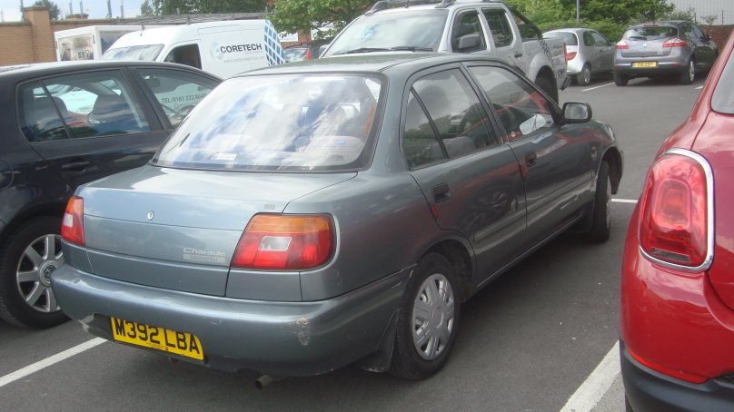 Daihatsu Charade g200