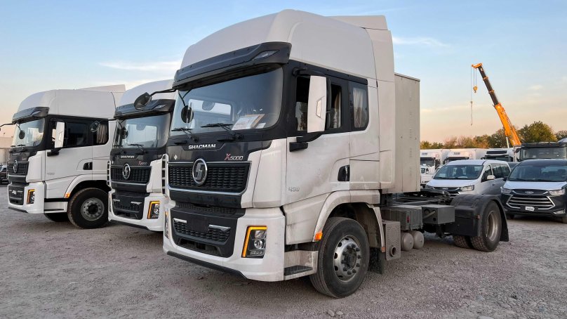Shacman x5000 тягач