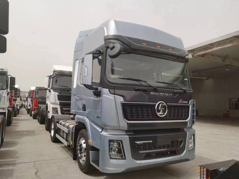 Шакман тягач x5000