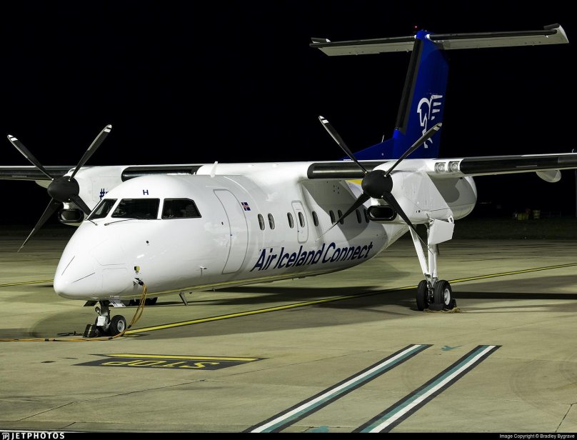 De Havilland Canada DHC 8-300 Dash