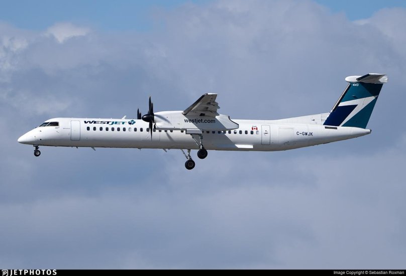 De Havilland Canada DHC‑8-400 Dash 8q