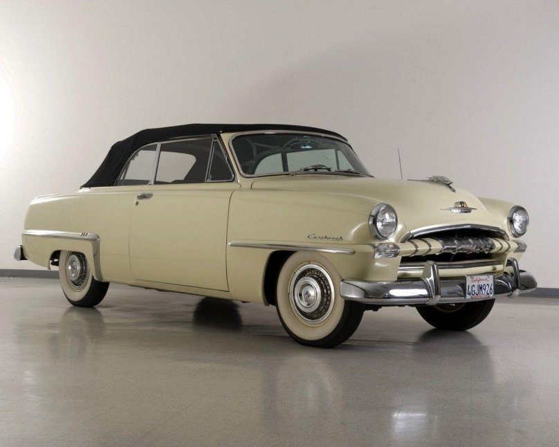 Plymouth Cranbrook 1953