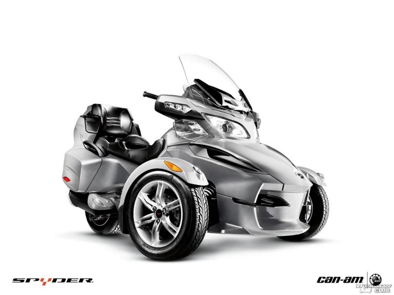 Трицикл BRP can-am Spyder