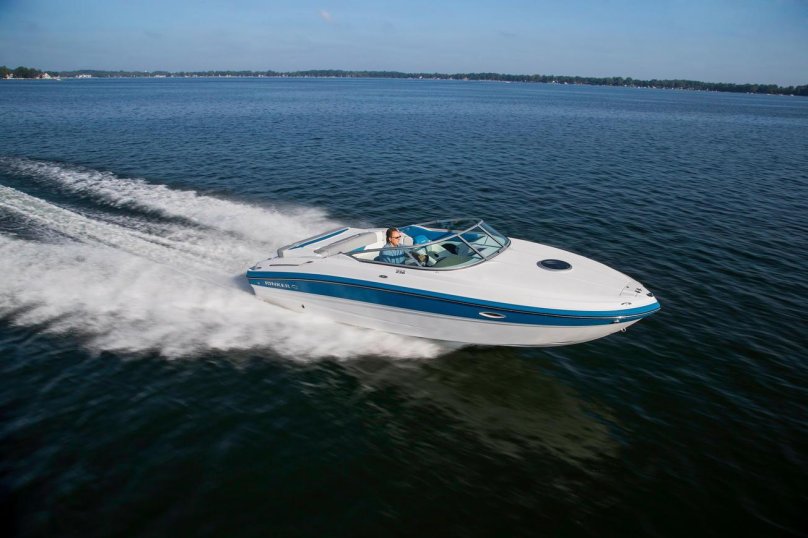 Rinker 236 Captiva катер