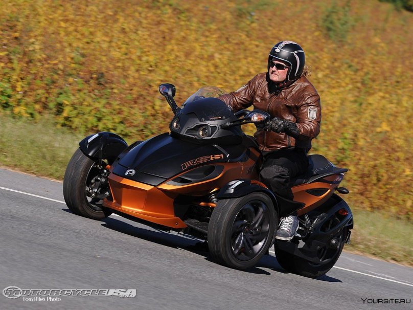 Трицикл Кан ам Спайдер