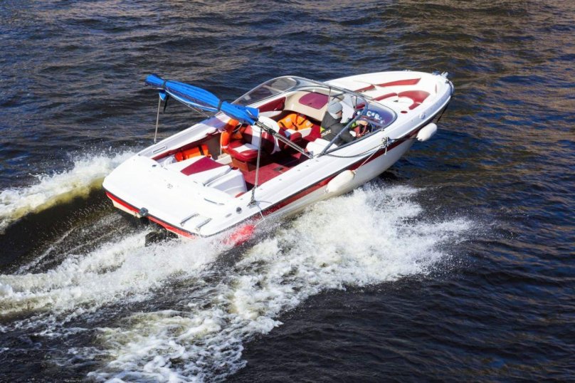 Катер 6 местный