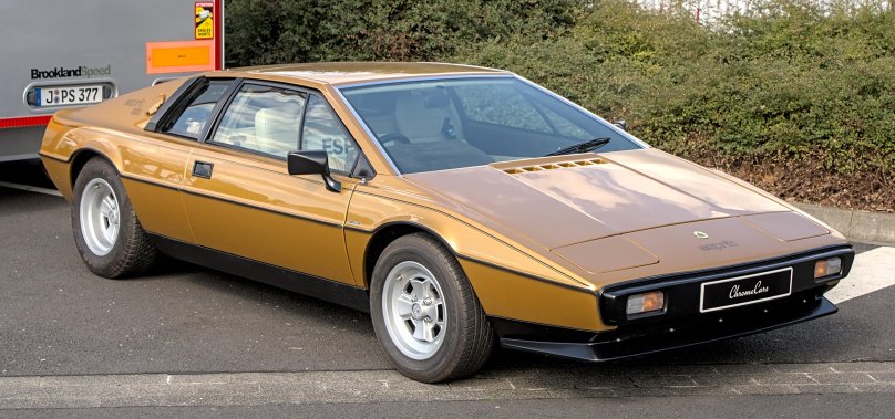 Lotus Esprit из бумаги