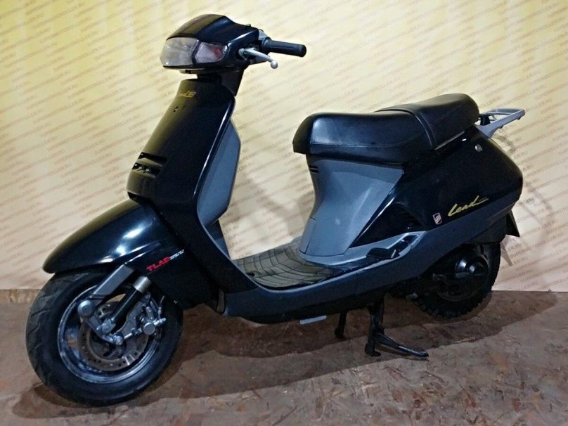 Honda lead 90