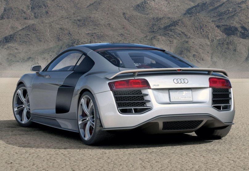 Audi r8 v12