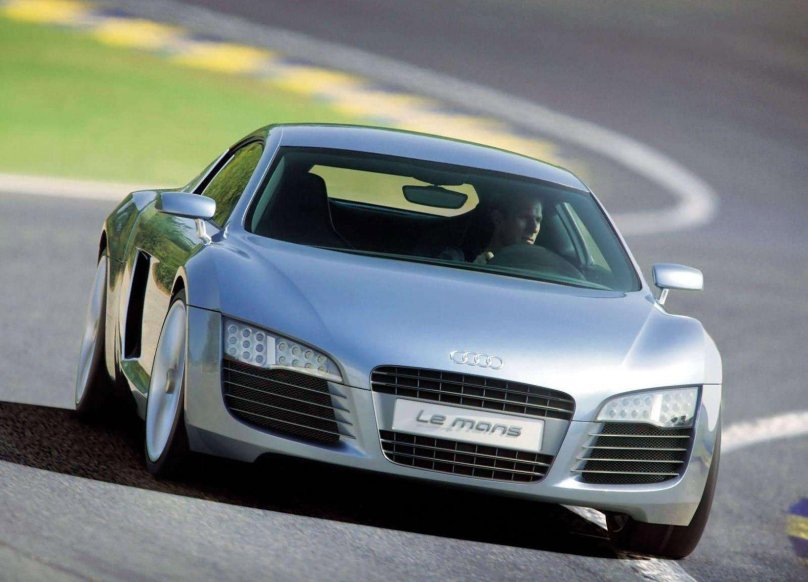 Audi r8 2003