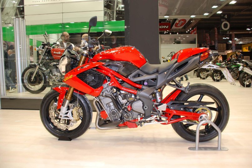 Benelli TNT 1130 Tita ium