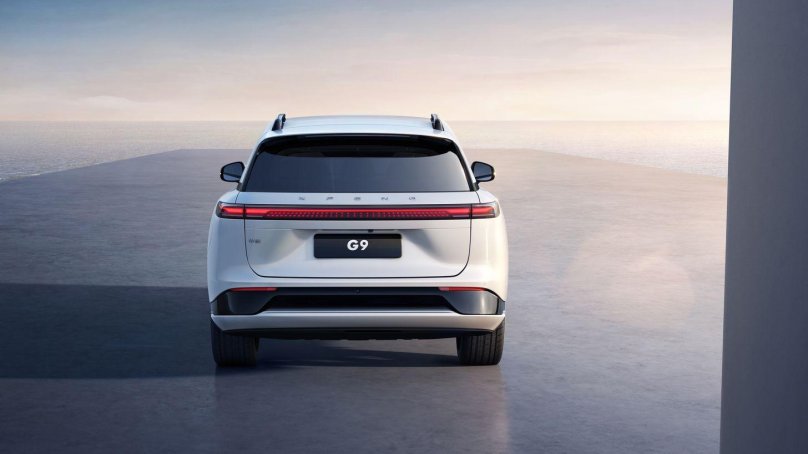 Китайский электромобиль Xpeng g9