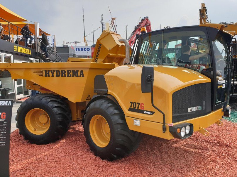 Сочлененный самосвал XCMG