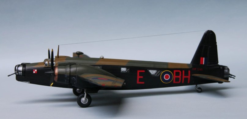 Vickers Wellington 1 72