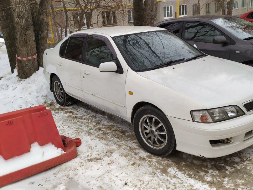 Ниссан примера Камино 1998