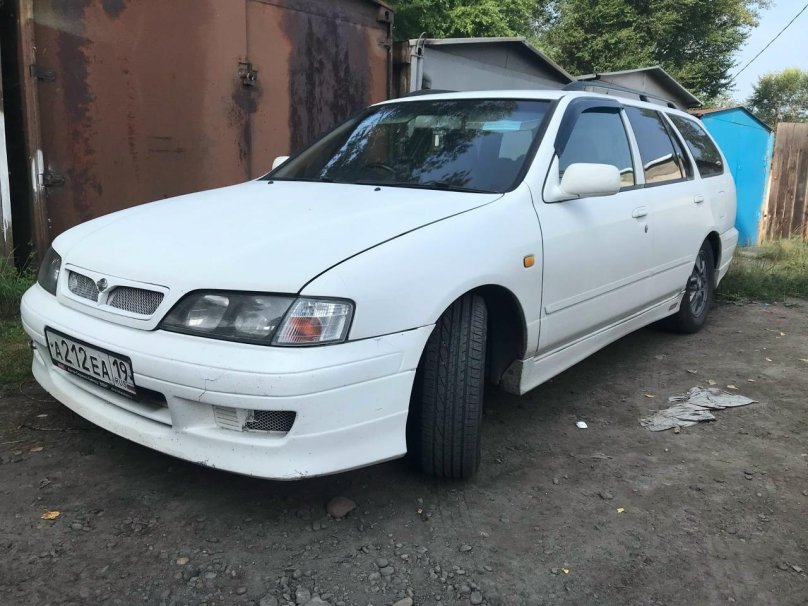 Ниссан премьера Камино