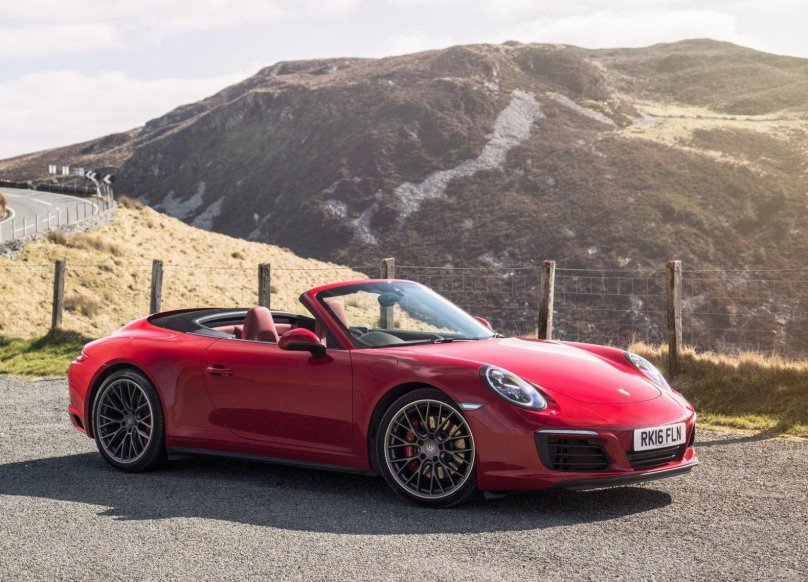 Porsche 911 Carrera кабриолет 2016