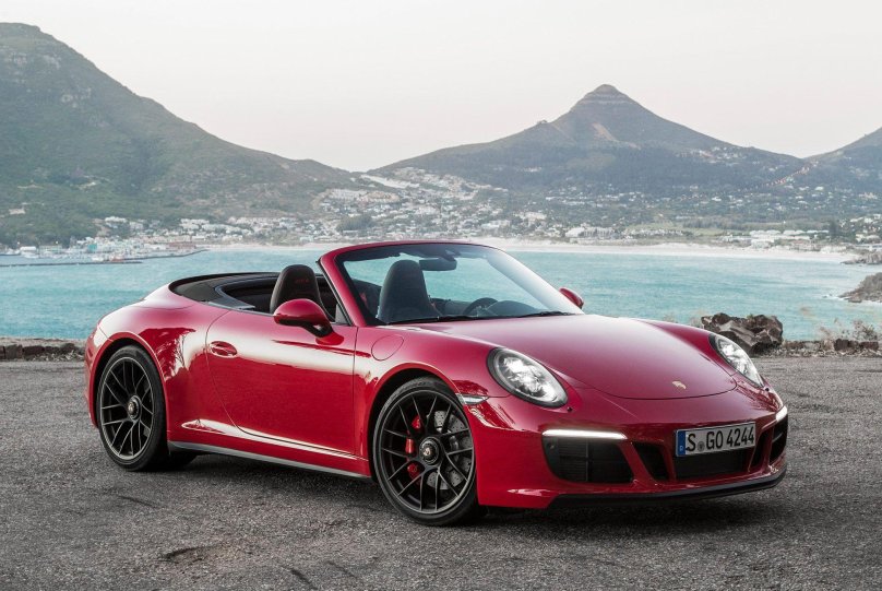 Porsche 911 Carrera GTS