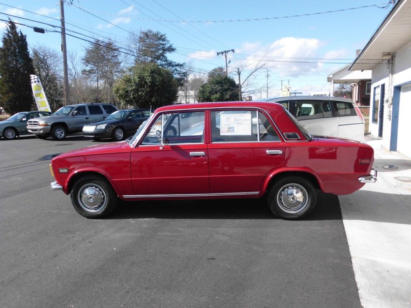 Фиат 124 седан